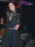 Nelly du groupe Skort